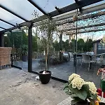 Feriehus Lichtdurchflutetes Traumhaus Nr 143 Mit Wintergarten, Strandnah Uneinsehbarer Garten Hundefreundlich Sint Maartensvlotbrug