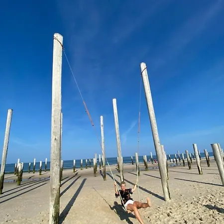 Nyaraló Lichtdurchflutetes Traumhaus 800 Meter Zum Strandaufgang, Uneinsehbarer Garten Mit Terrassenueberdachung, Hundefreundlich