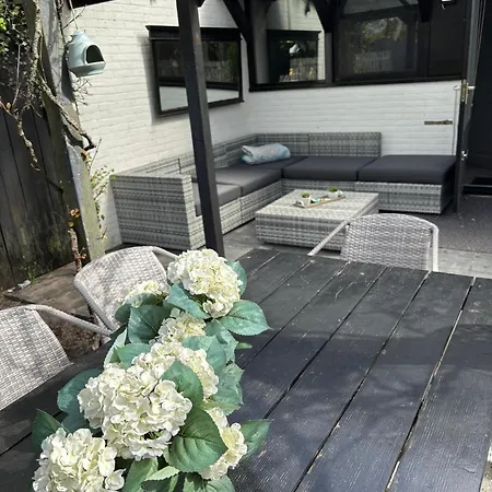 Lichtdurchflutetes Traumhaus 800 Meter Zum Strandaufgang, Uneinsehbarer Garten Mit Terrassenueberdachung, Hundefreundlich Дом отдыха *