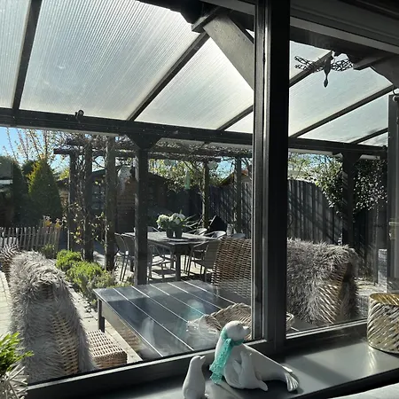 Ferienhaus Lichtdurchflutetes Traumhaus 400 Meter Zum Strandaufgang, Uneinsehbarer Garten Mit Terrassenüberdachung, Hundefreundlich