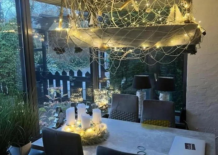 Semesterbostad Lichtdurchflutetes Traumhaus Mit Wintergarten, Strandnah Uneinsehbarer Garten Hundefreundlich Sint Maartensvlotbrug