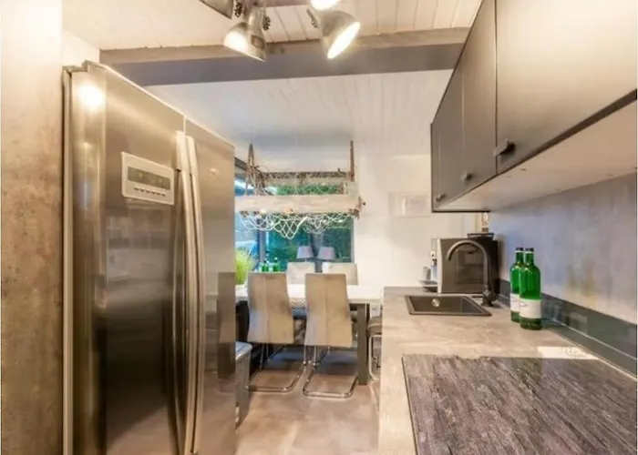 Lichtdurchflutetes Traumhaus Mit Wintergarten, Strandnah Uneinsehbarer Garten Hundefreundlich *