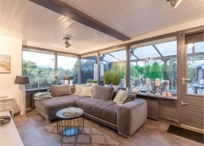 Lichtdurchflutetes Traumhaus Mit Wintergarten, Strandnah Uneinsehbarer Garten Hundefreundlich Sint Maartensvlotbrug