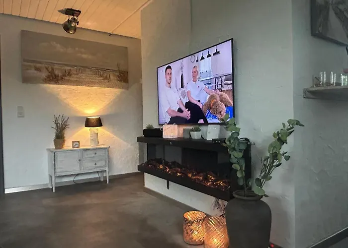 Semesterbostad Lichtdurchflutetes Traumhaus Mit Wintergarten, Strandnah Uneinsehbarer Garten Hundefreundlich *